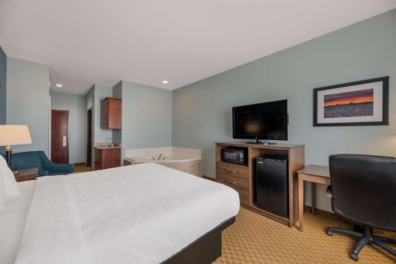 Best Western South Plains Inn & Suites Levelland Buitenkant foto