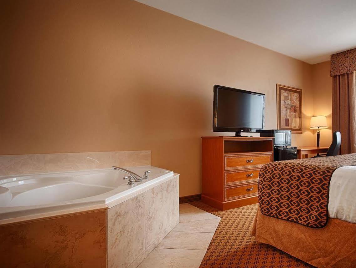 Best Western South Plains Inn & Suites Levelland Buitenkant foto